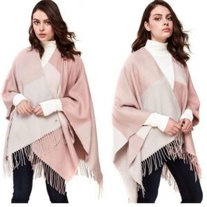 NWT SOIA & KYO Pink Fringe Shawl Blanket Scarf Wrap One Size